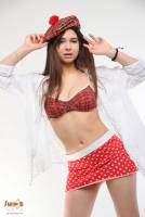 [Image: yvpgyczkkvee_t.jpg]