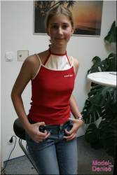 [Image: o8sq6wbj17il_t.jpg]