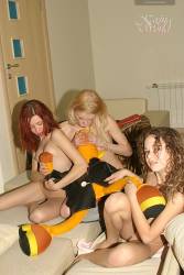 [Image: v0tslx05fom3_t.jpg]